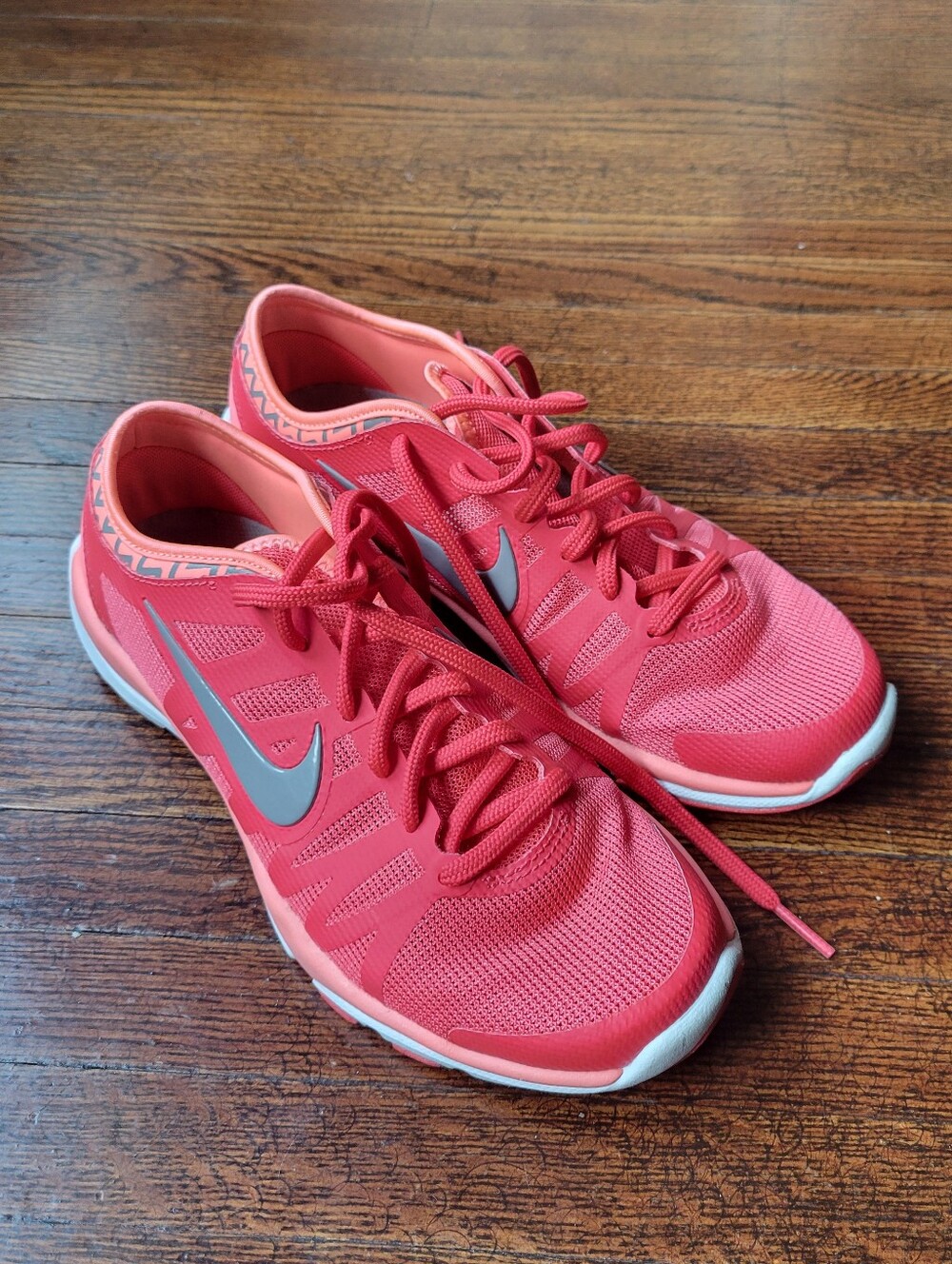 Nike Training Flex Supreme Women's athletic running shoes, Outdoor Casual Size 7